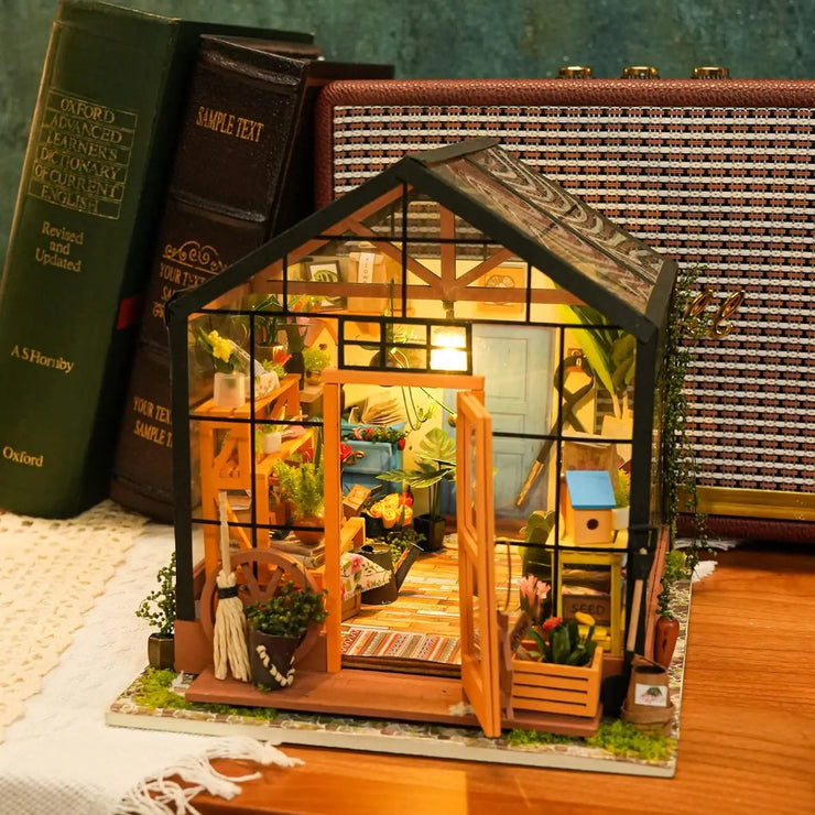 Cathy's Flower House DIY Miniature House DG104